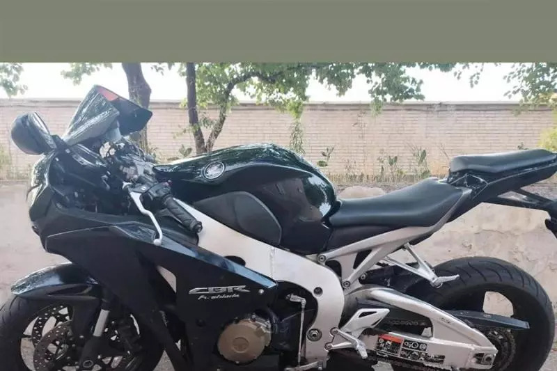 هوندا، CBR 1000