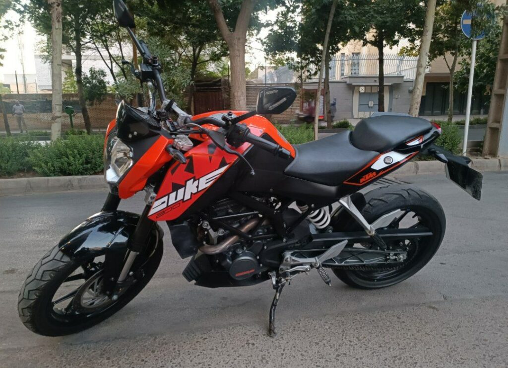 KTM Duke