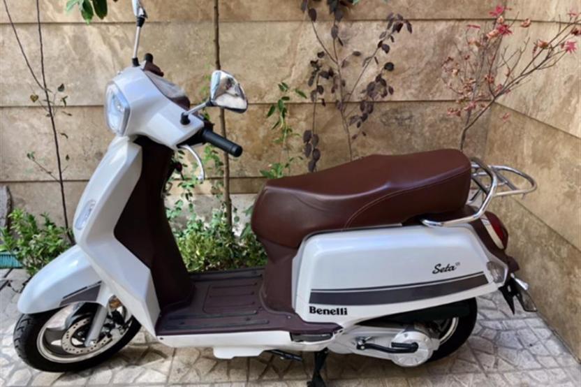 بنلی، VZ 125