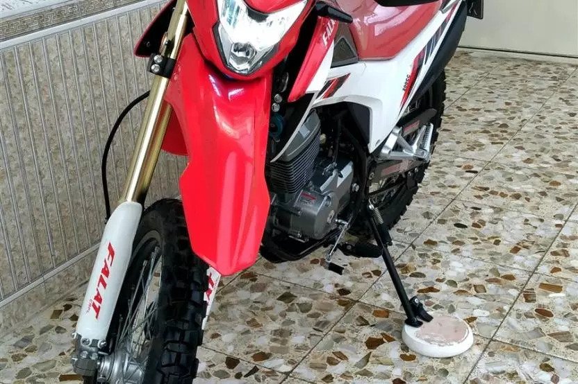 جهان همتا، فلات CRF200