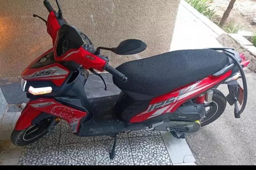 بنلی، VZ 125