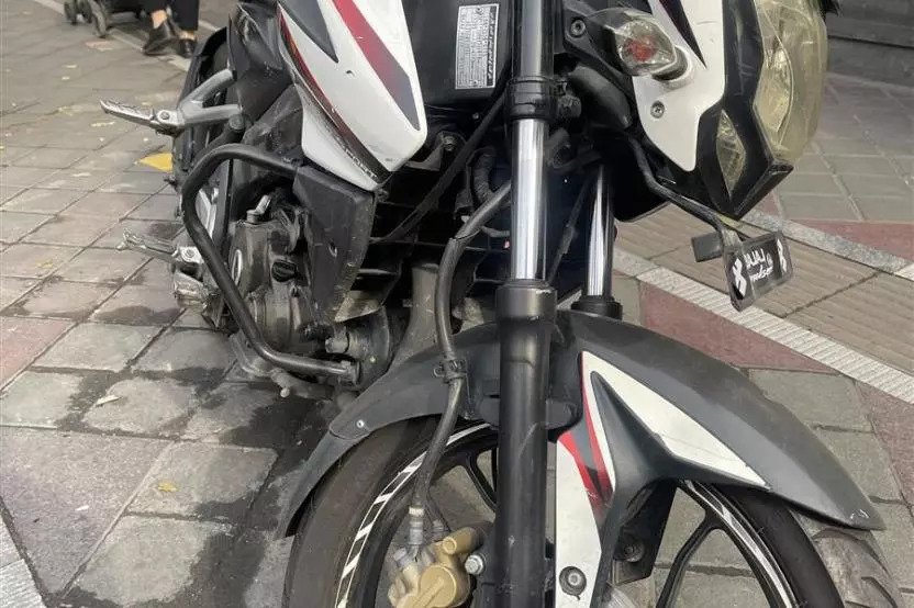 باجاج، پالس 150