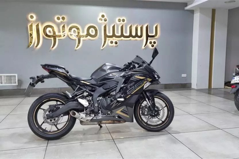 کاوازاکی، نینجا ZX-25R