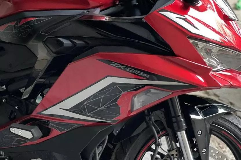 کاوازاکی، نینجا ZX-25R