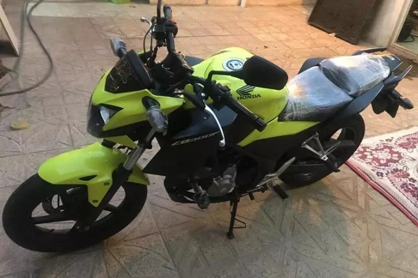 هوندا، CB 300F