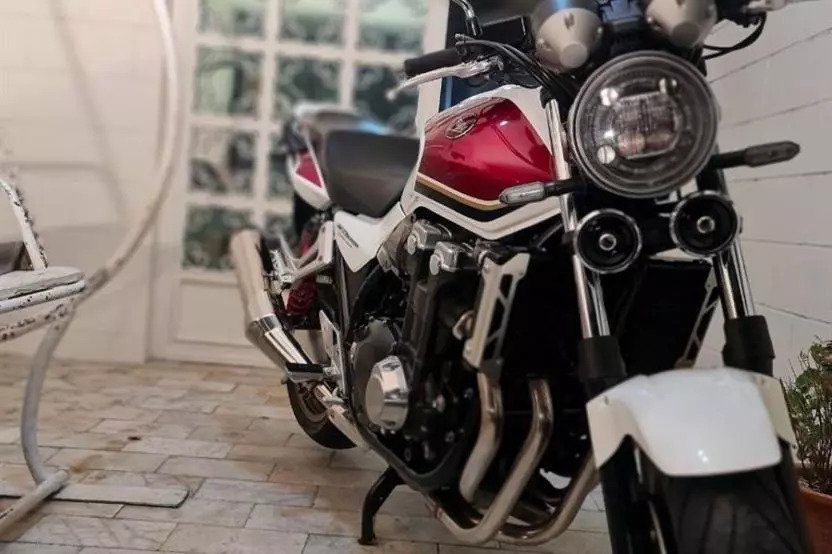 هوندا، CB 1300