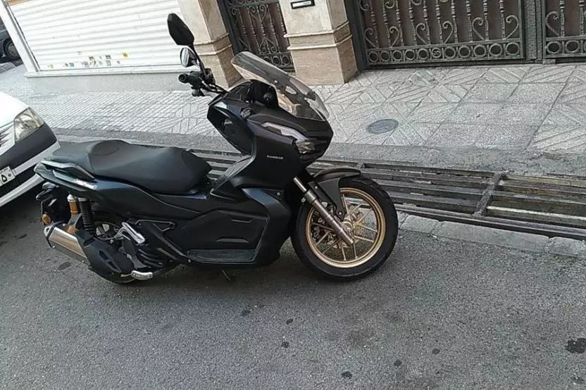 همراه سیکلت، ADV 150