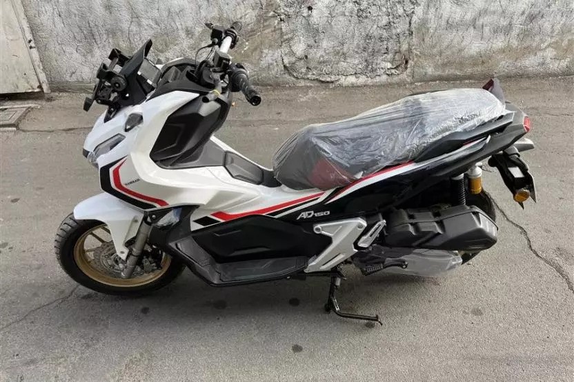 همراه سیکلت، ADV 150