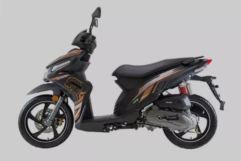 بنلی، VZ 125