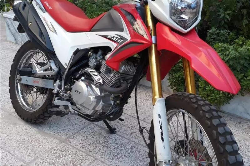 جهان همتا، فلات CRF200